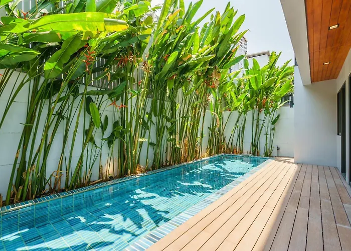 Villa Designer Pool In Ekkamai Bangkok